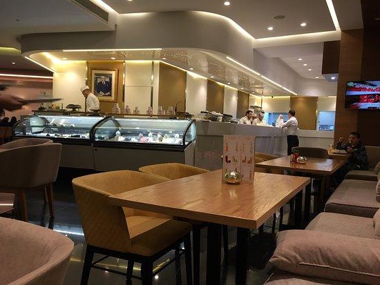 Sky 17 Cafe